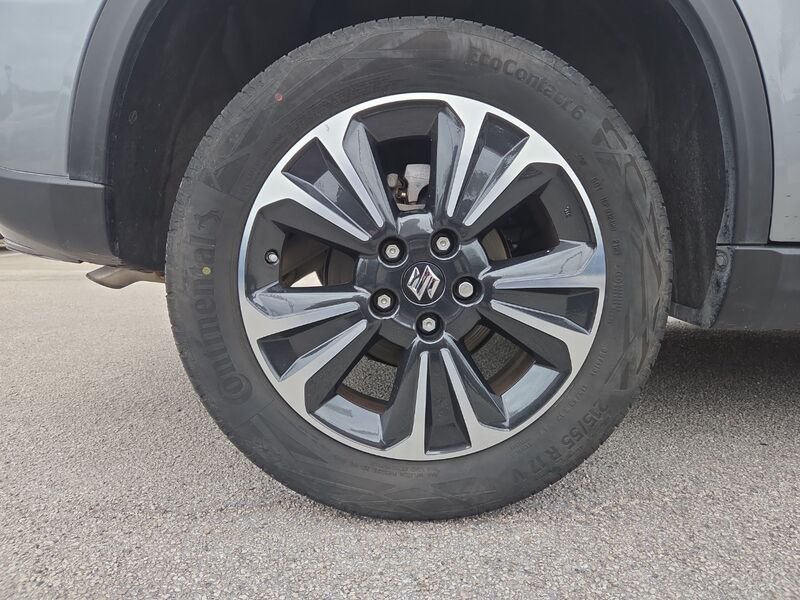 https://cdn-dk.caraffinity.it/dealer/datafiles/vehicle/images/800/967/ODwD5fAjkUNVdsPR.jpg?opacity=100&size=16&position=CENTER_RIGHT&border=8&watermark=%2Fdealer%2Fdatafiles%2Fvehicle%2Fimages%2Fwatermark%2F967%2Fc508bea0-816d-49ea-a20c-ad89ecd61836.png