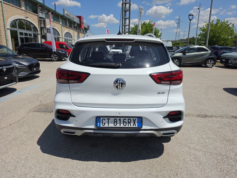 https://cdn-dk.caraffinity.it/dealer/datafiles/vehicle/images/800/967/RJokbdOuAhnuzoVg.jpg?opacity=0&size=20&position=TOP_RIGHT&border=8&watermark=%2Fdealer%2Fdatafiles%2Fvehicle%2Fimages%2Fwatermark%2F967%2Fc508bea0-816d-49ea-a20c-ad89ecd61836.png