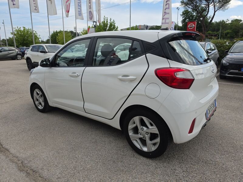 https://cdn-dk.caraffinity.it/dealer/datafiles/vehicle/images/800/967/RLFrtcUvCRjLsvqC.jpg?opacity=0&size=20&position=TOP_RIGHT&border=8&watermark=%2Fdealer%2Fdatafiles%2Fvehicle%2Fimages%2Fwatermark%2F967%2Fc508bea0-816d-49ea-a20c-ad89ecd61836.png