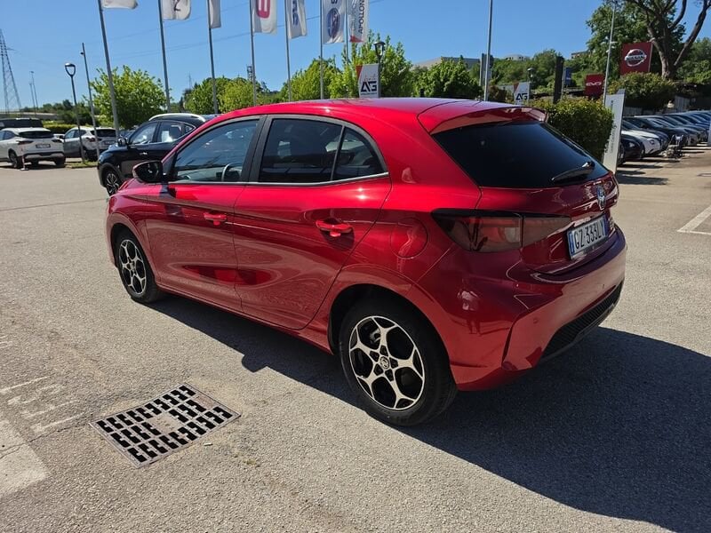 https://cdn-dk.caraffinity.it/dealer/datafiles/vehicle/images/800/967/T1vl8gdVjxQsCkRd.jpg?opacity=0&size=20&position=TOP_RIGHT&border=8&watermark=%2Fdealer%2Fdatafiles%2Fvehicle%2Fimages%2Fwatermark%2F967%2Fc508bea0-816d-49ea-a20c-ad89ecd61836.png
