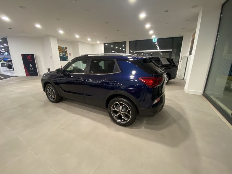 https://cdn-dk.caraffinity.it/dealer/datafiles/vehicle/images/800/967/TFQar3mZZmJZQPUZ.jpg?opacity=0&size=20&position=TOP_RIGHT&border=8&watermark=%2Fdealer%2Fdatafiles%2Fvehicle%2Fimages%2Fwatermark%2F967%2Fc508bea0-816d-49ea-a20c-ad89ecd61836.png
