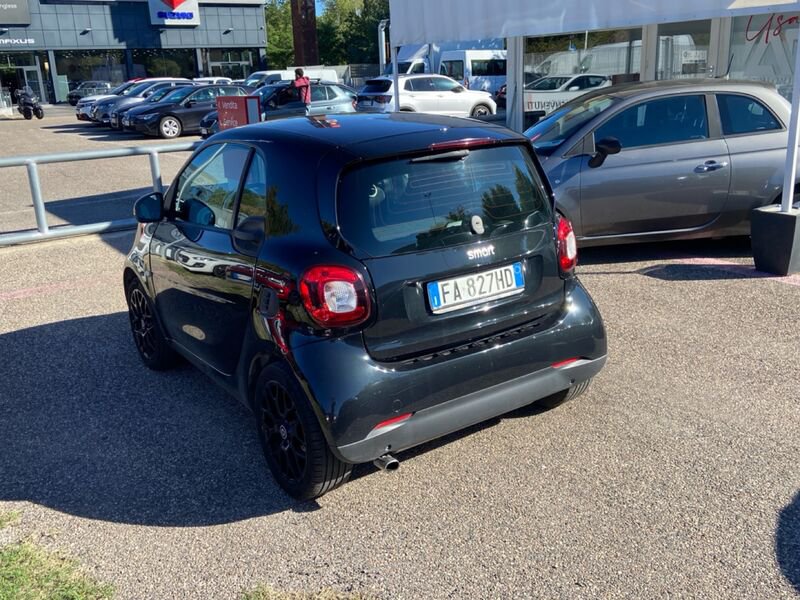 https://cdn-dk.caraffinity.it/dealer/datafiles/vehicle/images/800/967/VvTsh0rTaW5Sbbde.jpg?opacity=0&size=20&position=TOP_RIGHT&border=8&watermark=%2Fdealer%2Fdatafiles%2Fvehicle%2Fimages%2Fwatermark%2F967%2Fc508bea0-816d-49ea-a20c-ad89ecd61836.png