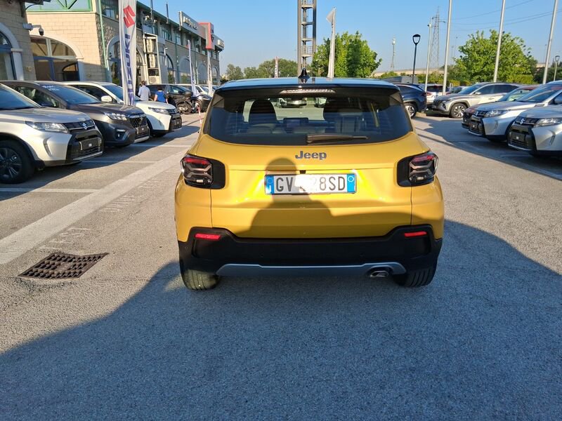 https://cdn-dk.caraffinity.it/dealer/datafiles/vehicle/images/800/967/Vx028asxEWqU09tw.jpg?opacity=0&size=20&position=TOP_RIGHT&border=8&watermark=%2Fdealer%2Fdatafiles%2Fvehicle%2Fimages%2Fwatermark%2F967%2Fc508bea0-816d-49ea-a20c-ad89ecd61836.png