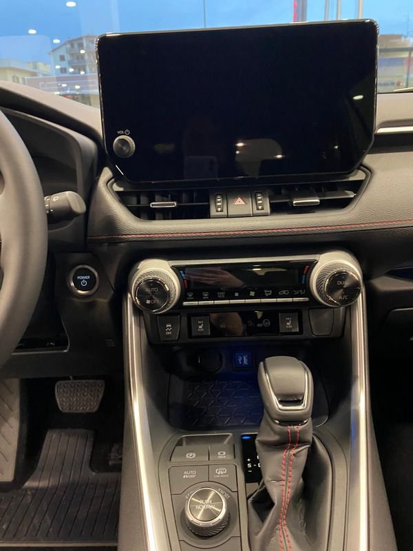 https://cdn-dk.caraffinity.it/dealer/datafiles/vehicle/images/800/967/akJkeXO7nqe9KbEX.jpeg?opacity=100&size=16&position=CENTER_RIGHT&border=8&watermark=%2Fdealer%2Fdatafiles%2Fvehicle%2Fimages%2Fwatermark%2F967%2Fc508bea0-816d-49ea-a20c-ad89ecd61836.png