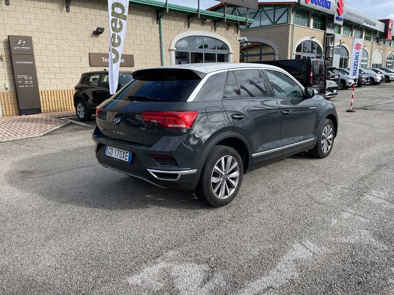 https://cdn-dk.caraffinity.it/dealer/datafiles/vehicle/images/800/967/b0csQrq2vts4iUo0.jpg?opacity=0&size=20&position=TOP_RIGHT&border=8&watermark=%2Fdealer%2Fdatafiles%2Fvehicle%2Fimages%2Fwatermark%2F967%2Fc508bea0-816d-49ea-a20c-ad89ecd61836.png