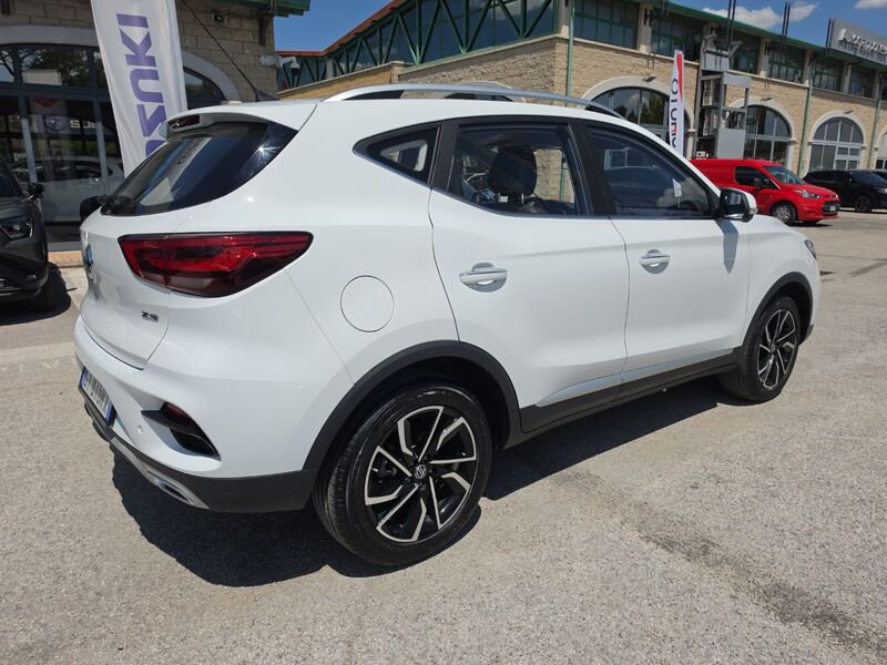 https://cdn-dk.caraffinity.it/dealer/datafiles/vehicle/images/800/967/cZlgVdQ7KZevdSxR.jpg?opacity=0&size=20&position=TOP_RIGHT&border=8&watermark=%2Fdealer%2Fdatafiles%2Fvehicle%2Fimages%2Fwatermark%2F967%2Fc508bea0-816d-49ea-a20c-ad89ecd61836.png