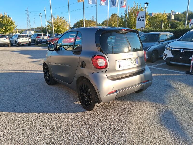https://cdn-dk.caraffinity.it/dealer/datafiles/vehicle/images/800/967/dBsVRj626jYjIGAZ.jpg?opacity=0&size=20&position=TOP_RIGHT&border=8&watermark=%2Fdealer%2Fdatafiles%2Fvehicle%2Fimages%2Fwatermark%2F967%2Fc508bea0-816d-49ea-a20c-ad89ecd61836.png