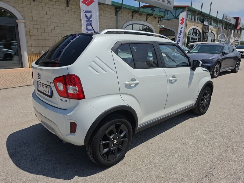 https://cdn-dk.caraffinity.it/dealer/datafiles/vehicle/images/800/967/fNo8Jpdpbekt5bTk.jpg?opacity=0&size=20&position=TOP_RIGHT&border=8&watermark=%2Fdealer%2Fdatafiles%2Fvehicle%2Fimages%2Fwatermark%2F967%2Fc508bea0-816d-49ea-a20c-ad89ecd61836.png