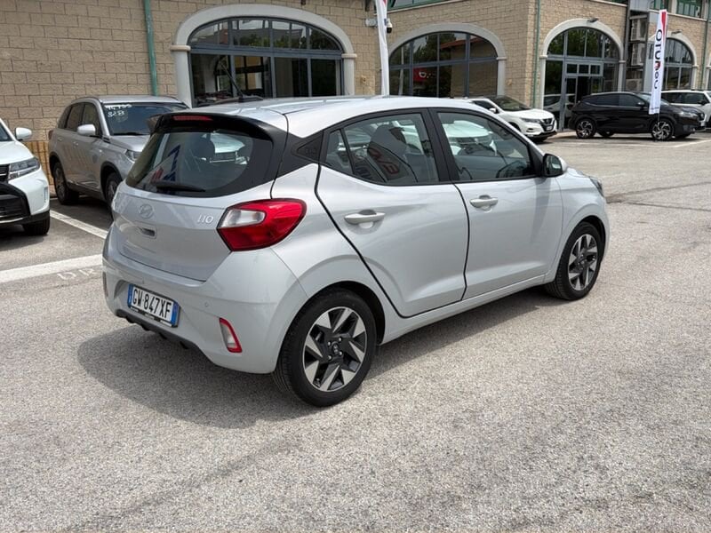 https://cdn-dk.caraffinity.it/dealer/datafiles/vehicle/images/800/967/fXvwrVrAGylGU1Fq.jpg?opacity=0&size=20&position=TOP_RIGHT&border=8&watermark=%2Fdealer%2Fdatafiles%2Fvehicle%2Fimages%2Fwatermark%2F967%2Fc508bea0-816d-49ea-a20c-ad89ecd61836.png