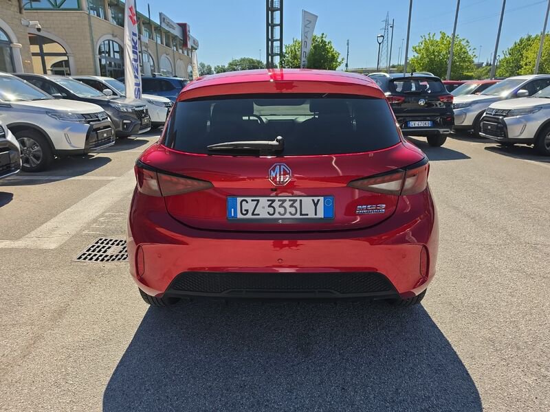 https://cdn-dk.caraffinity.it/dealer/datafiles/vehicle/images/800/967/fdyQyXzP6ECx28i0.jpg?opacity=0&size=20&position=TOP_RIGHT&border=8&watermark=%2Fdealer%2Fdatafiles%2Fvehicle%2Fimages%2Fwatermark%2F967%2Fc508bea0-816d-49ea-a20c-ad89ecd61836.png