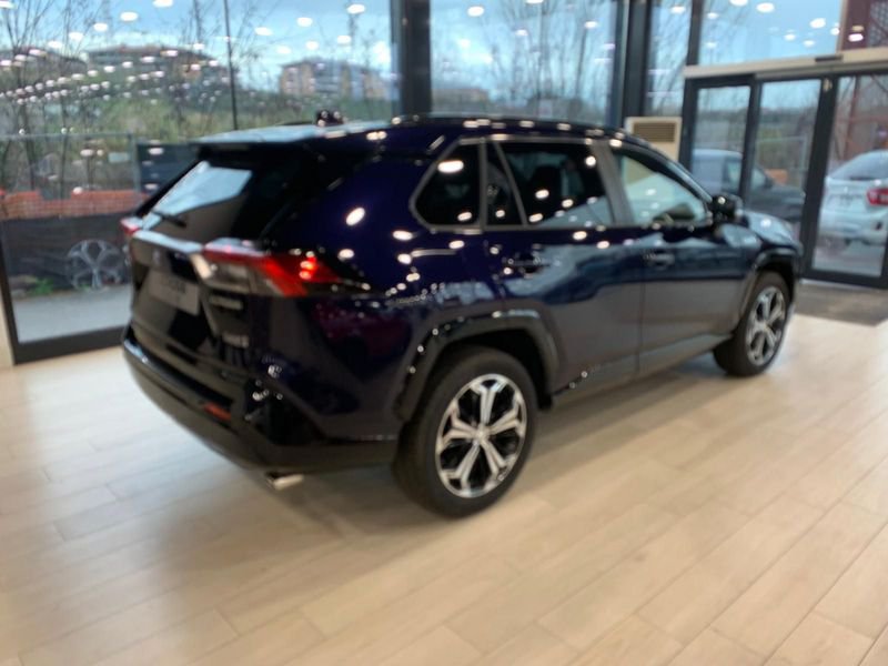 https://cdn-dk.caraffinity.it/dealer/datafiles/vehicle/images/800/967/gkWCiMZliKD9R9P4.jpeg?opacity=100&size=16&position=CENTER_RIGHT&border=8&watermark=%2Fdealer%2Fdatafiles%2Fvehicle%2Fimages%2Fwatermark%2F967%2Fc508bea0-816d-49ea-a20c-ad89ecd61836.png