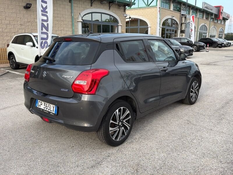 https://cdn-dk.caraffinity.it/dealer/datafiles/vehicle/images/800/967/grdzHH5cUdSwKVXs.jpg?opacity=0&size=20&position=TOP_RIGHT&border=8&watermark=%2Fdealer%2Fdatafiles%2Fvehicle%2Fimages%2Fwatermark%2F967%2Fc508bea0-816d-49ea-a20c-ad89ecd61836.png