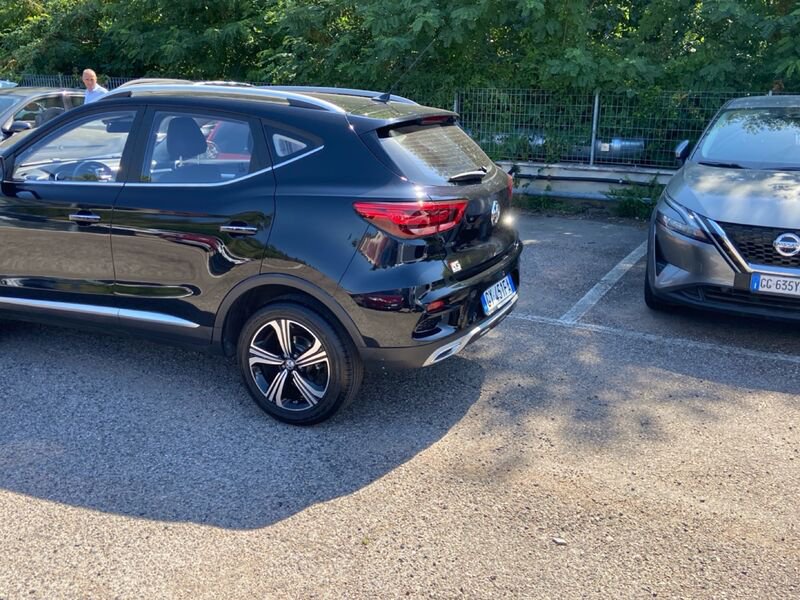https://cdn-dk.caraffinity.it/dealer/datafiles/vehicle/images/800/967/hYfJ6Bf6mGKcAVsc.jpg?opacity=0&size=20&position=TOP_RIGHT&border=8&watermark=%2Fdealer%2Fdatafiles%2Fvehicle%2Fimages%2Fwatermark%2F967%2Fc508bea0-816d-49ea-a20c-ad89ecd61836.png