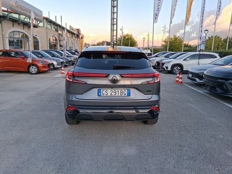 https://cdn-dk.caraffinity.it/dealer/datafiles/vehicle/images/800/967/i4pFJwK43yMiOijc.jpg?opacity=0&size=20&position=TOP_RIGHT&border=8&watermark=%2Fdealer%2Fdatafiles%2Fvehicle%2Fimages%2Fwatermark%2F967%2Fc508bea0-816d-49ea-a20c-ad89ecd61836.png