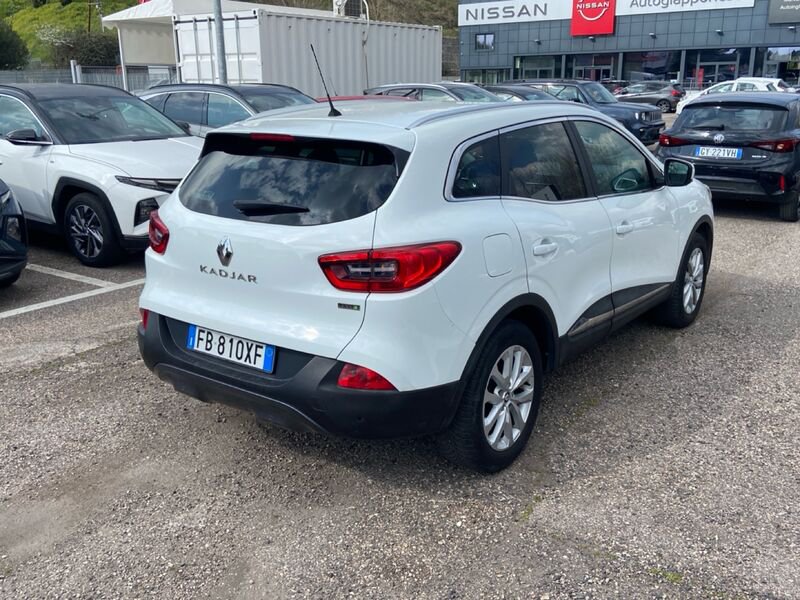 https://cdn-dk.caraffinity.it/dealer/datafiles/vehicle/images/800/967/jUpqr9XfYPVANY7R.jpg?opacity=0&size=20&position=TOP_RIGHT&border=8&watermark=%2Fdealer%2Fdatafiles%2Fvehicle%2Fimages%2Fwatermark%2F967%2Fc508bea0-816d-49ea-a20c-ad89ecd61836.png