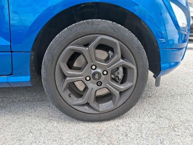 https://cdn-dk.caraffinity.it/dealer/datafiles/vehicle/images/800/967/kDD5mKdzKpmcr2C9.jpg?opacity=0&size=20&position=TOP_RIGHT&border=8&watermark=%2Fdealer%2Fdatafiles%2Fvehicle%2Fimages%2Fwatermark%2F967%2Fc508bea0-816d-49ea-a20c-ad89ecd61836.png