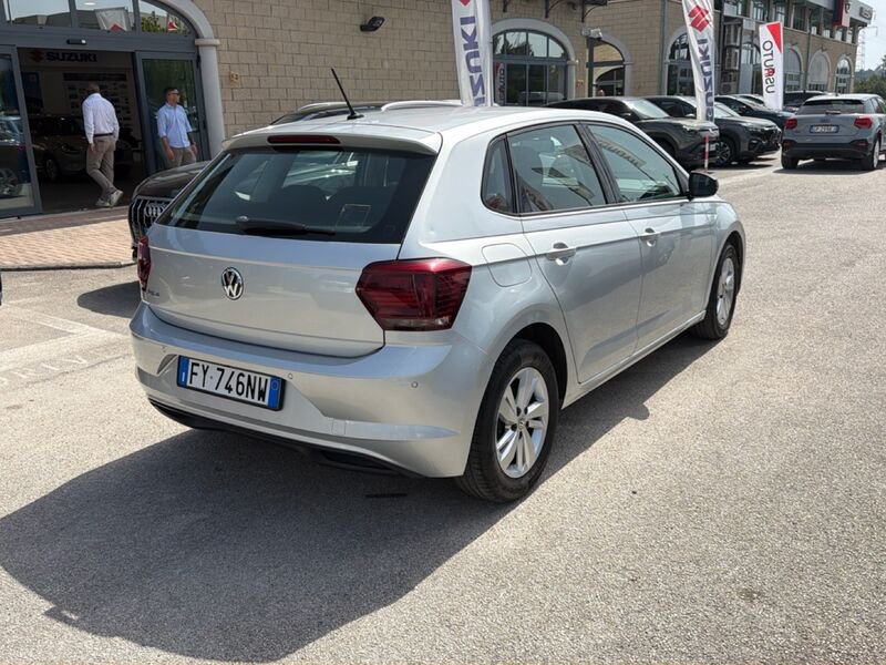 https://cdn-dk.caraffinity.it/dealer/datafiles/vehicle/images/800/967/kZAradP6cwZry02j.jpg?opacity=0&size=20&position=TOP_RIGHT&border=8&watermark=%2Fdealer%2Fdatafiles%2Fvehicle%2Fimages%2Fwatermark%2F967%2Fc508bea0-816d-49ea-a20c-ad89ecd61836.png