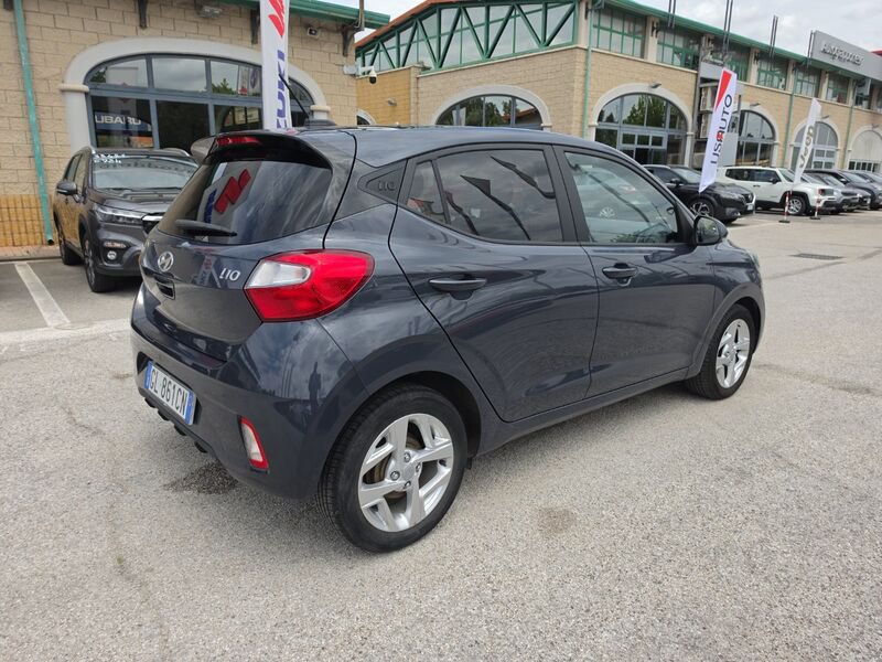 https://cdn-dk.caraffinity.it/dealer/datafiles/vehicle/images/800/967/ktRMM2lKlZwlQKwZ.jpg?opacity=0&size=20&position=TOP_RIGHT&border=8&watermark=%2Fdealer%2Fdatafiles%2Fvehicle%2Fimages%2Fwatermark%2F967%2Fc508bea0-816d-49ea-a20c-ad89ecd61836.png
