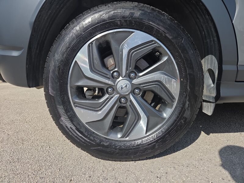 https://cdn-dk.caraffinity.it/dealer/datafiles/vehicle/images/800/967/o9RRJWT2M95SXHRM.jpg?opacity=0&size=20&position=TOP_RIGHT&border=8&watermark=%2Fdealer%2Fdatafiles%2Fvehicle%2Fimages%2Fwatermark%2F967%2Fc508bea0-816d-49ea-a20c-ad89ecd61836.png