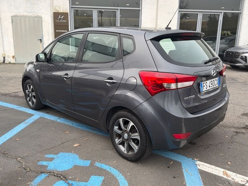 https://cdn-dk.caraffinity.it/dealer/datafiles/vehicle/images/800/967/oFOJH9sCkr2KaysM.jpg?opacity=100&size=16&position=CENTER_RIGHT&border=8&watermark=%2Fdealer%2Fdatafiles%2Fvehicle%2Fimages%2Fwatermark%2F967%2Fc508bea0-816d-49ea-a20c-ad89ecd61836.png
