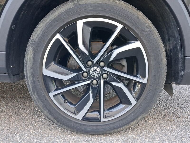 https://cdn-dk.caraffinity.it/dealer/datafiles/vehicle/images/800/967/otVXGjJFGzPnibke.jpg?opacity=0&size=20&position=TOP_RIGHT&border=8&watermark=%2Fdealer%2Fdatafiles%2Fvehicle%2Fimages%2Fwatermark%2F967%2Fc508bea0-816d-49ea-a20c-ad89ecd61836.png