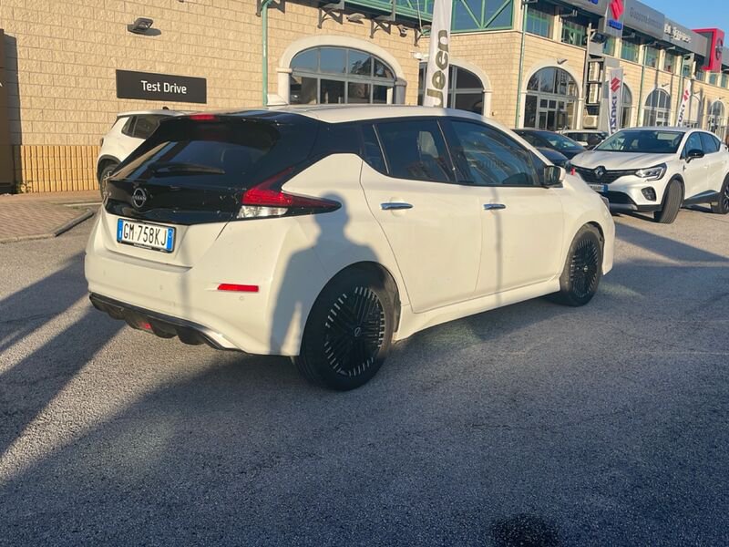 https://cdn-dk.caraffinity.it/dealer/datafiles/vehicle/images/800/967/qk8SOHjVxC4UGATG.jpg?opacity=0&size=20&position=TOP_RIGHT&border=8&watermark=%2Fdealer%2Fdatafiles%2Fvehicle%2Fimages%2Fwatermark%2F967%2Fc508bea0-816d-49ea-a20c-ad89ecd61836.png