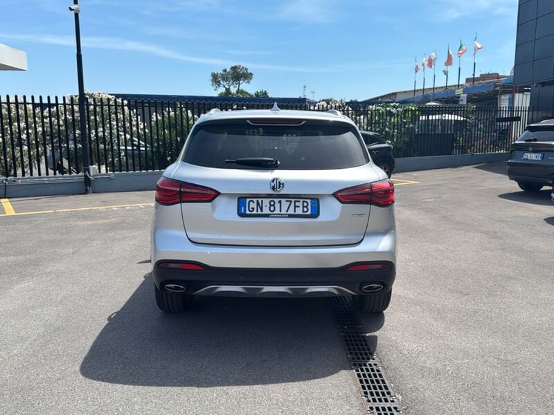 https://cdn-dk.caraffinity.it/dealer/datafiles/vehicle/images/800/967/rFvDGlCRSjRszsBf.jpg?opacity=0&size=20&position=TOP_RIGHT&border=8&watermark=%2Fdealer%2Fdatafiles%2Fvehicle%2Fimages%2Fwatermark%2F967%2Fc508bea0-816d-49ea-a20c-ad89ecd61836.png