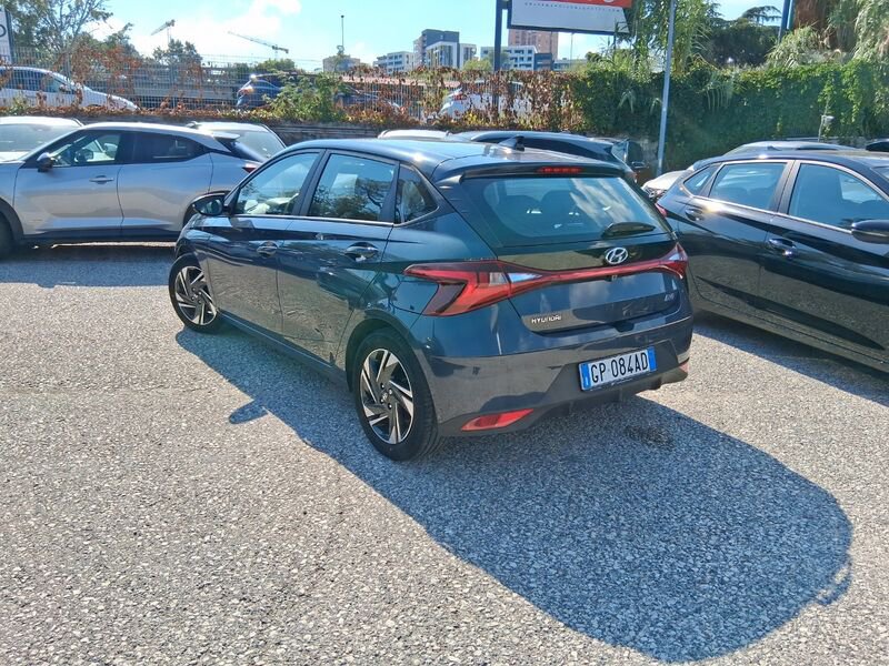 https://cdn-dk.caraffinity.it/dealer/datafiles/vehicle/images/800/967/t0LcAHkF45oPsOKE.jpg?opacity=0&size=20&position=TOP_RIGHT&border=8&watermark=%2Fdealer%2Fdatafiles%2Fvehicle%2Fimages%2Fwatermark%2F967%2Fc508bea0-816d-49ea-a20c-ad89ecd61836.png