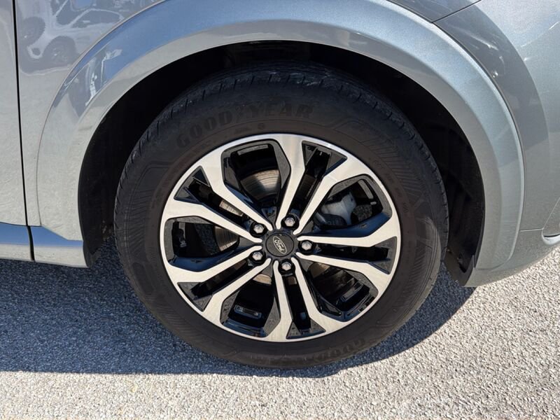 https://cdn-dk.caraffinity.it/dealer/datafiles/vehicle/images/800/967/uqlI80739OrWbz18.jpg?opacity=0&size=20&position=TOP_RIGHT&border=8&watermark=%2Fdealer%2Fdatafiles%2Fvehicle%2Fimages%2Fwatermark%2F967%2Fc508bea0-816d-49ea-a20c-ad89ecd61836.png