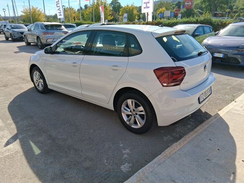 https://cdn-dk.caraffinity.it/dealer/datafiles/vehicle/images/800/967/x1nFSpmHt1YHEeYB.jpg?opacity=0&size=20&position=TOP_RIGHT&border=8&watermark=%2Fdealer%2Fdatafiles%2Fvehicle%2Fimages%2Fwatermark%2F967%2Fc508bea0-816d-49ea-a20c-ad89ecd61836.png