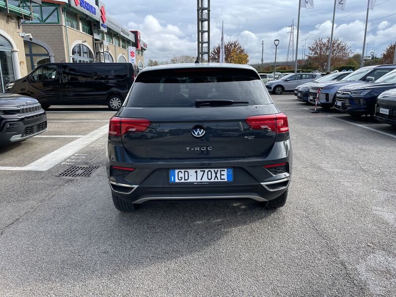 https://cdn-dk.caraffinity.it/dealer/datafiles/vehicle/images/800/967/xJIccDssqsmf5blL.jpg?opacity=0&size=20&position=TOP_RIGHT&border=8&watermark=%2Fdealer%2Fdatafiles%2Fvehicle%2Fimages%2Fwatermark%2F967%2Fc508bea0-816d-49ea-a20c-ad89ecd61836.png