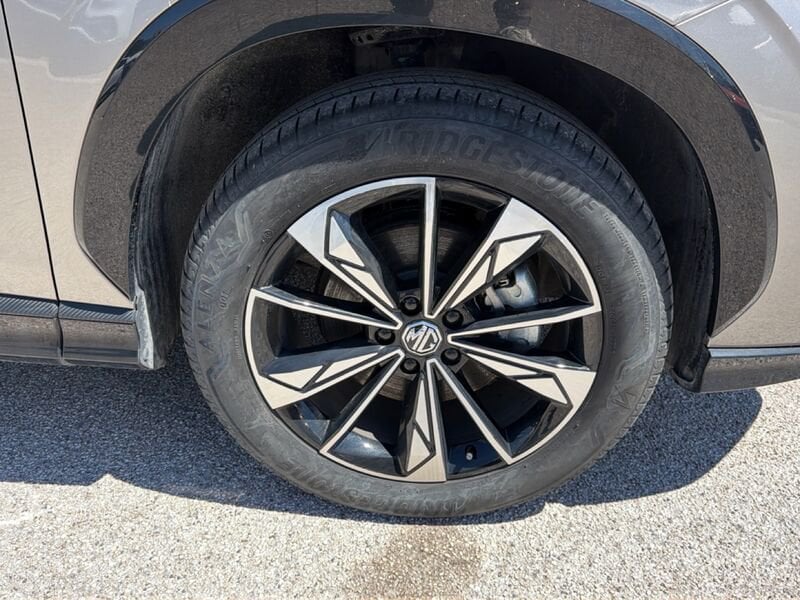 https://cdn-dk.caraffinity.it/dealer/datafiles/vehicle/images/800/967/xami8AOXnKNRtEXx.jpg?opacity=0&size=20&position=TOP_RIGHT&border=8&watermark=%2Fdealer%2Fdatafiles%2Fvehicle%2Fimages%2Fwatermark%2F967%2Fc508bea0-816d-49ea-a20c-ad89ecd61836.png