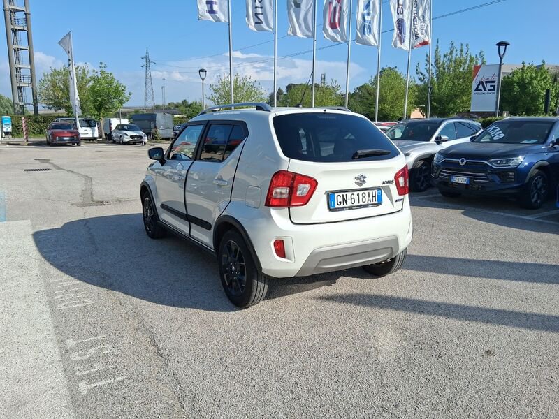https://cdn-dk.caraffinity.it/dealer/datafiles/vehicle/images/800/967/xpZGDwJW7RBA14JA.jpg?opacity=100&size=16&position=CENTER_RIGHT&border=8&watermark=%2Fdealer%2Fdatafiles%2Fvehicle%2Fimages%2Fwatermark%2F967%2Fc508bea0-816d-49ea-a20c-ad89ecd61836.png