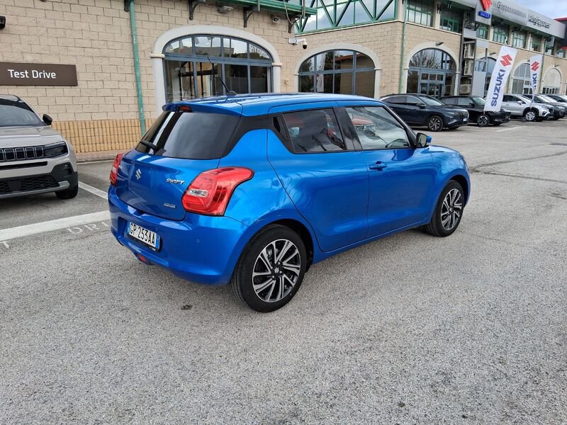 https://cdn-dk.caraffinity.it/dealer/datafiles/vehicle/images/800/967/z5LbEu13NZg2I226.jpg?opacity=100&size=16&position=CENTER_RIGHT&border=8&watermark=%2Fdealer%2Fdatafiles%2Fvehicle%2Fimages%2Fwatermark%2F967%2Fc508bea0-816d-49ea-a20c-ad89ecd61836.png
